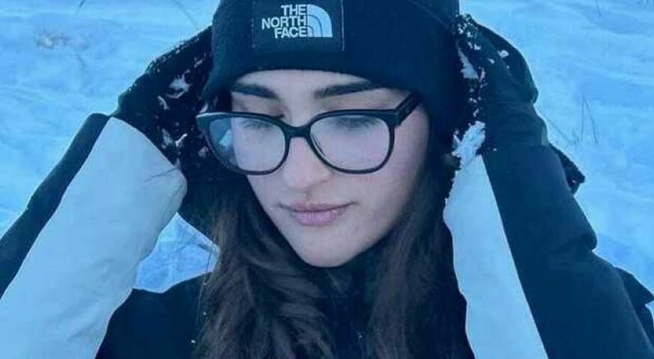 Anna Chiti morta a 17 anni dopo una caduta da un catamarano: aperte le indagini sul contratto di lavoro Anna Chiti morta a 17 anni dopo una caduta da un catamarano: aperte le indagini sul contratto di lavoro
