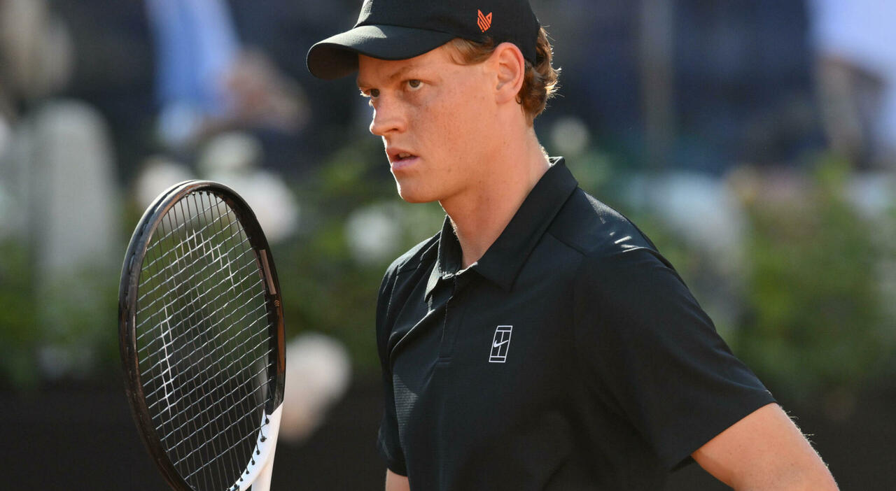 Sinner Alcaraz, come cambia il ranking Atp? Carlos accorcia, Jannik a 10.380 punti (e sarà n.1 almeno per 53 settimane) Sinner Alcaraz, come cambia il ranking Atp? Carlos accorcia, Jannik a 10.380 punti (e sarà n.1 almeno per 53 settimane)
