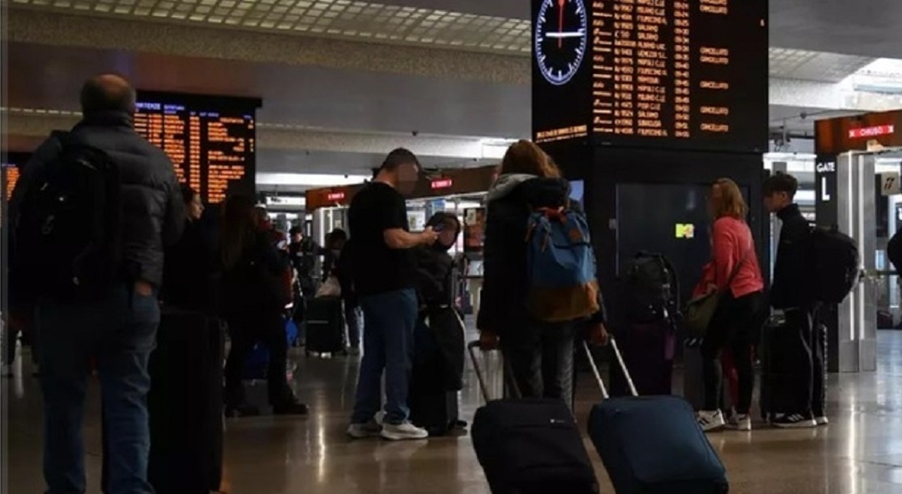 Sciopero treni 23 maggio 2025, stop per Trenitalia e Italo: gli orari, le corse garantite e come chiedere il rimborso Sciopero treni 23 maggio 2025, stop per Trenitalia e Italo: gli orari, le corse garantite e come chiedere il rimborso