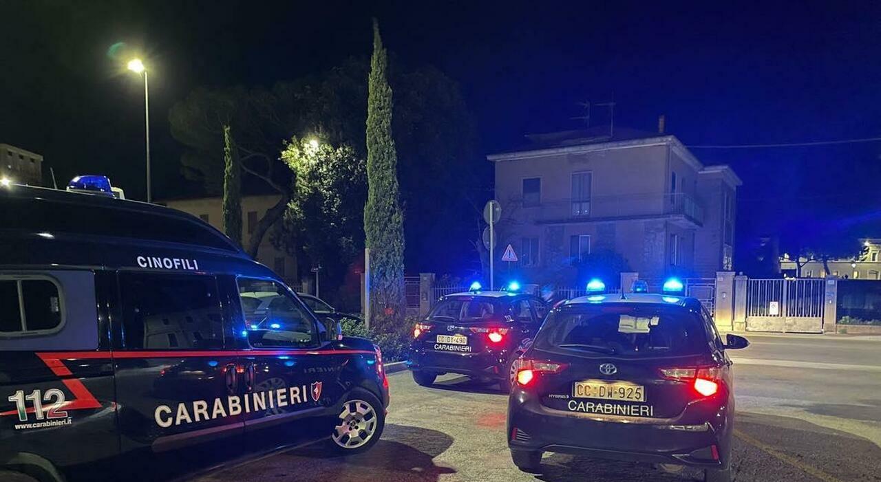 viene pestato fino allo svenimento e colpito con una bottiglia violenza al foro di senigallia la gang incastrata da una lettera anonima