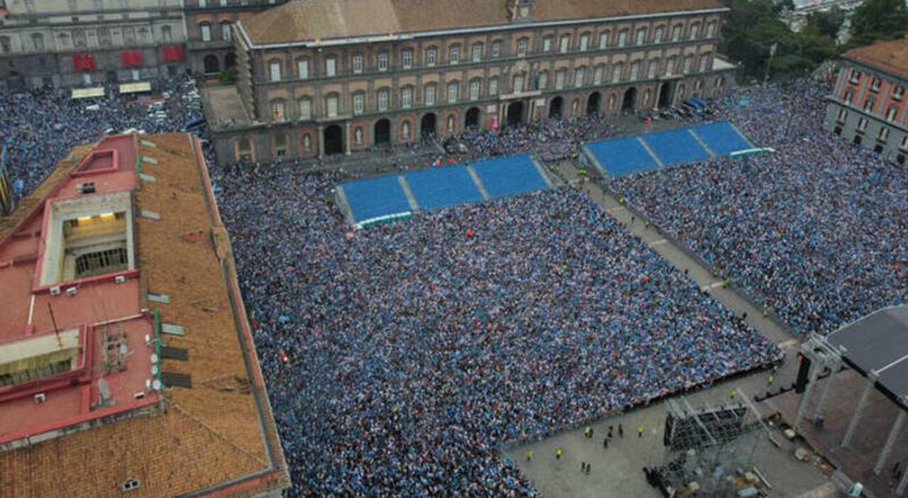 Naples Map: Province & City Guide