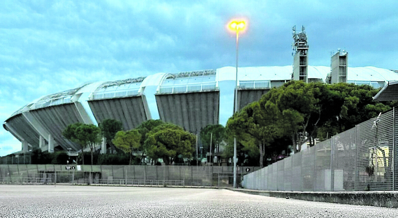 Lo stadio San Nicola non sarà più gratuito, il Bari dovrà pagare. Gli atti in Consiglio Lo stadio San Nicola non sarà più gratuito, il Bari dovrà pagare. Gli atti in Consiglio