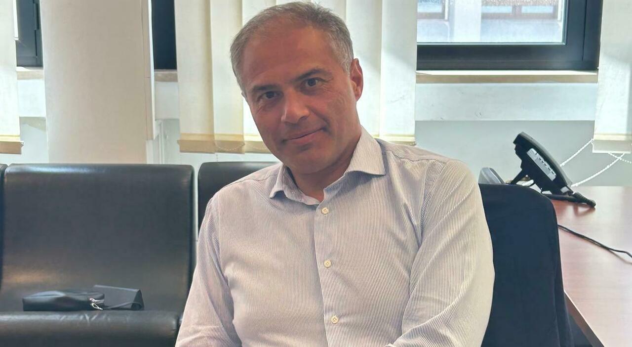 Luca Lazzàro, intervista al candidato sindaco: «Siamo noi l?unica discontinuità. Voglio una città pulita e decorosa» Luca Lazzàro, intervista al candidato sindaco: «Siamo noi l?unica discontinuità. Voglio una città pulita e decorosa»