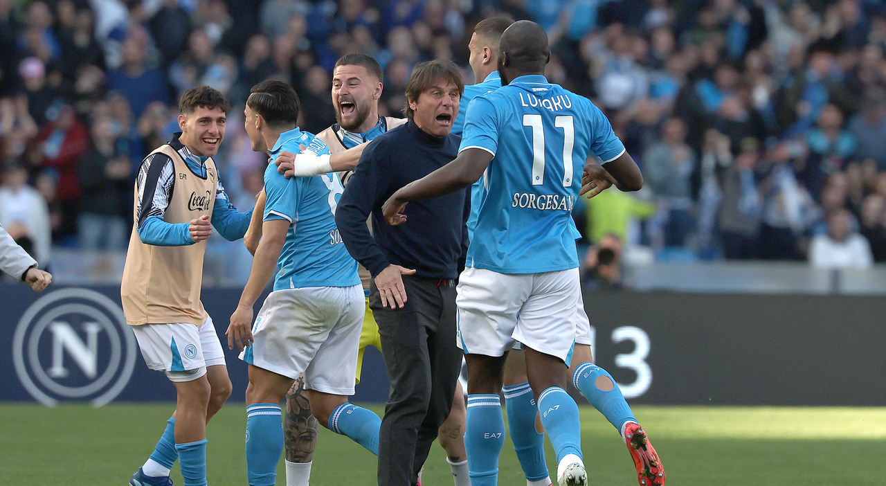 antonio conte regala il quarto scudetto al napoli quinto titolo con tre club diversi in serie a