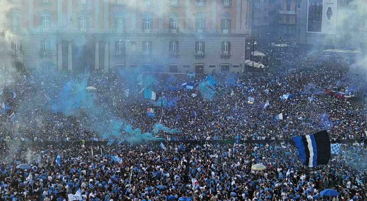 napolicagliari piazza plebiscito sold out tifosi vadano a scampia o piazza mercato