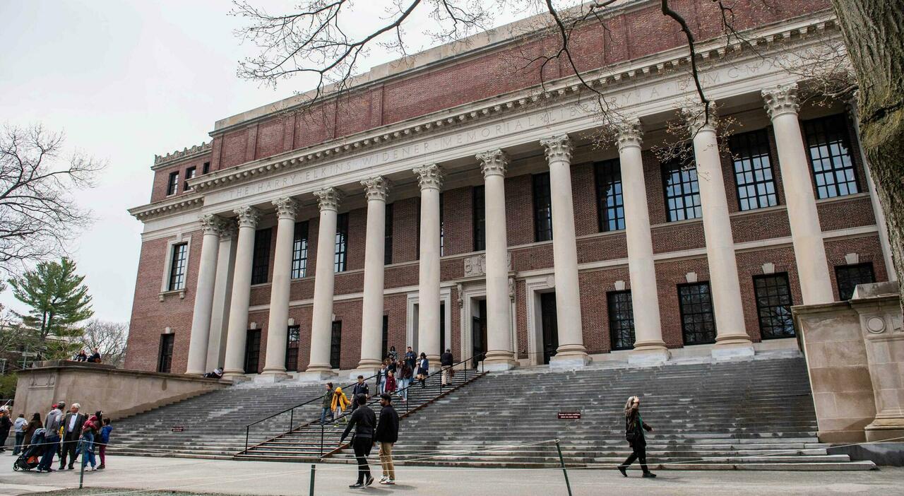Harvard, giudice blocca il giro di vite sugli stranieri: «Tanti rischiano l Harvard, giudice blocca il giro di vite sugli stranieri: «Tanti rischiano l