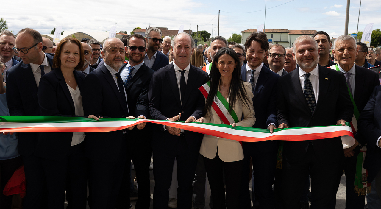Terzo mandato, sfida Lega FdI. Salvini: «Sbagliato lo stop a Luca Zaia, ma a Roma lui potrà fare di tutto» Terzo mandato, sfida Lega FdI. Salvini: «Sbagliato lo stop a Luca Zaia, ma a Roma lui potrà fare di tutto»