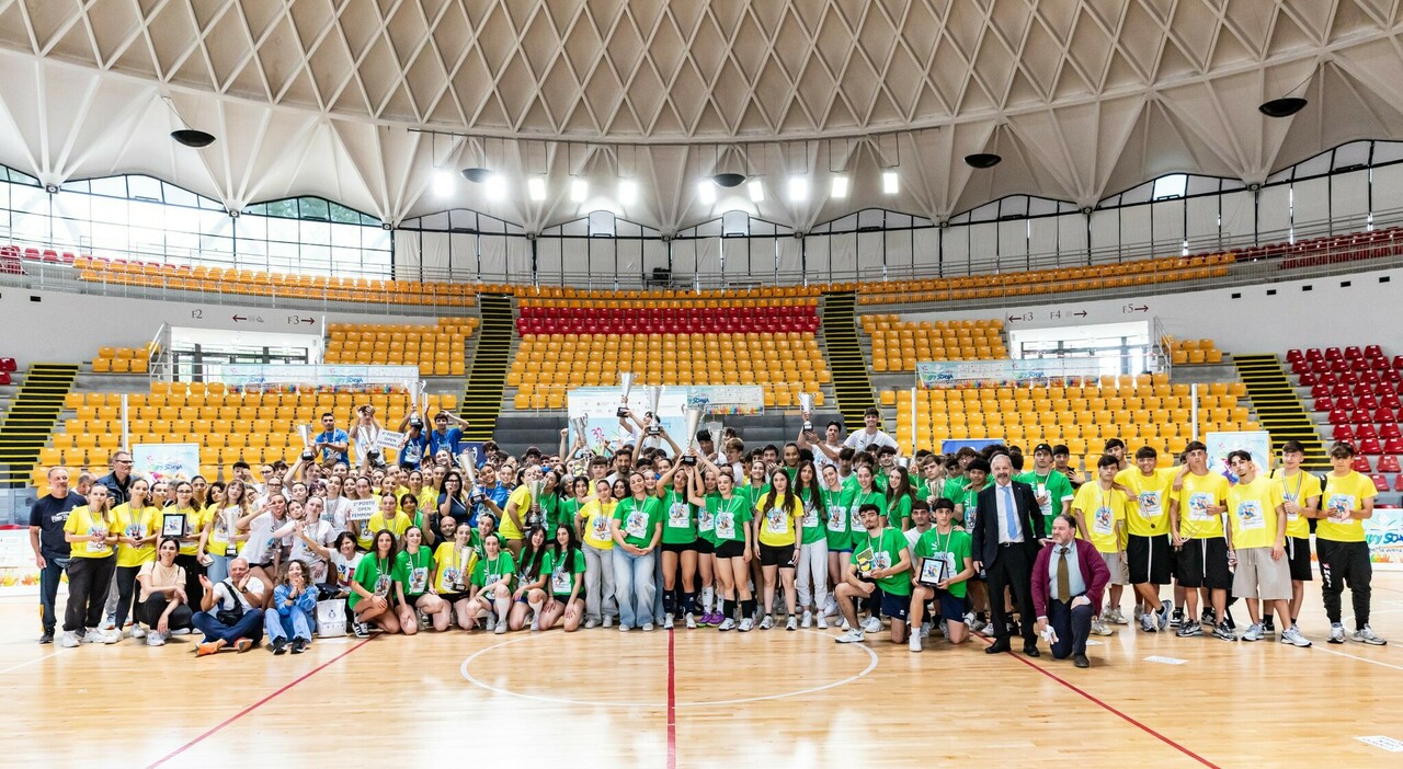 A Roma, le scuole di Ostia, Labriola e Enriques dominano il Volley Scuola: un trionfo da scoprire