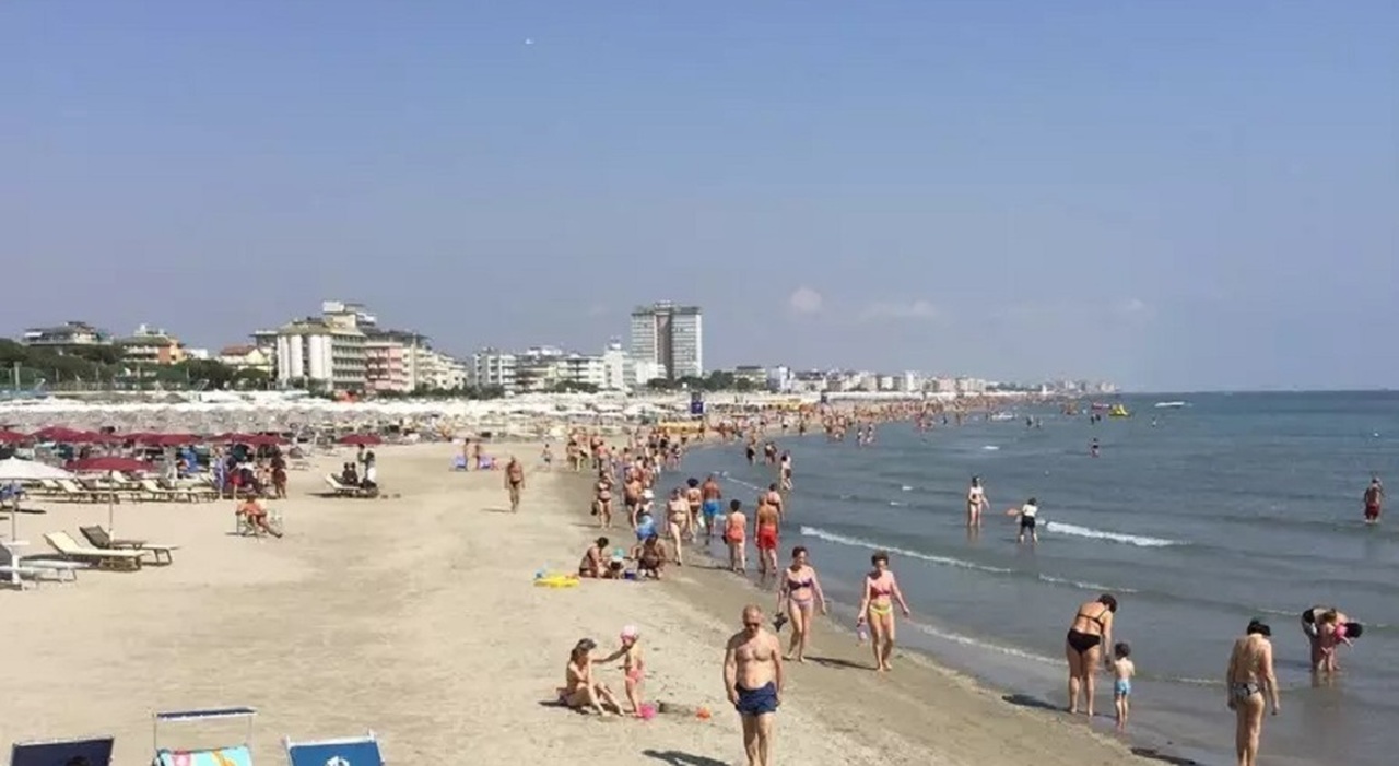 Bagnante travolta e uccisa da una ruspa in spiaggia: «È irriconoscibile». L Bagnante travolta e uccisa da una ruspa in spiaggia: «È irriconoscibile». L