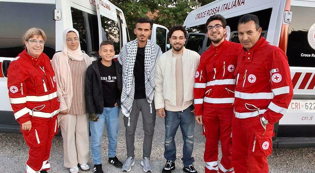 hasan scappa dalle bombe di gaza per raggiungere il padre a treviso noi salvi mia sorella è morta lì da Ilgazzettino.it hasan scappa dalle bombe di gaza per raggiungere il padre a treviso noi salvi mia sorella è morta lì