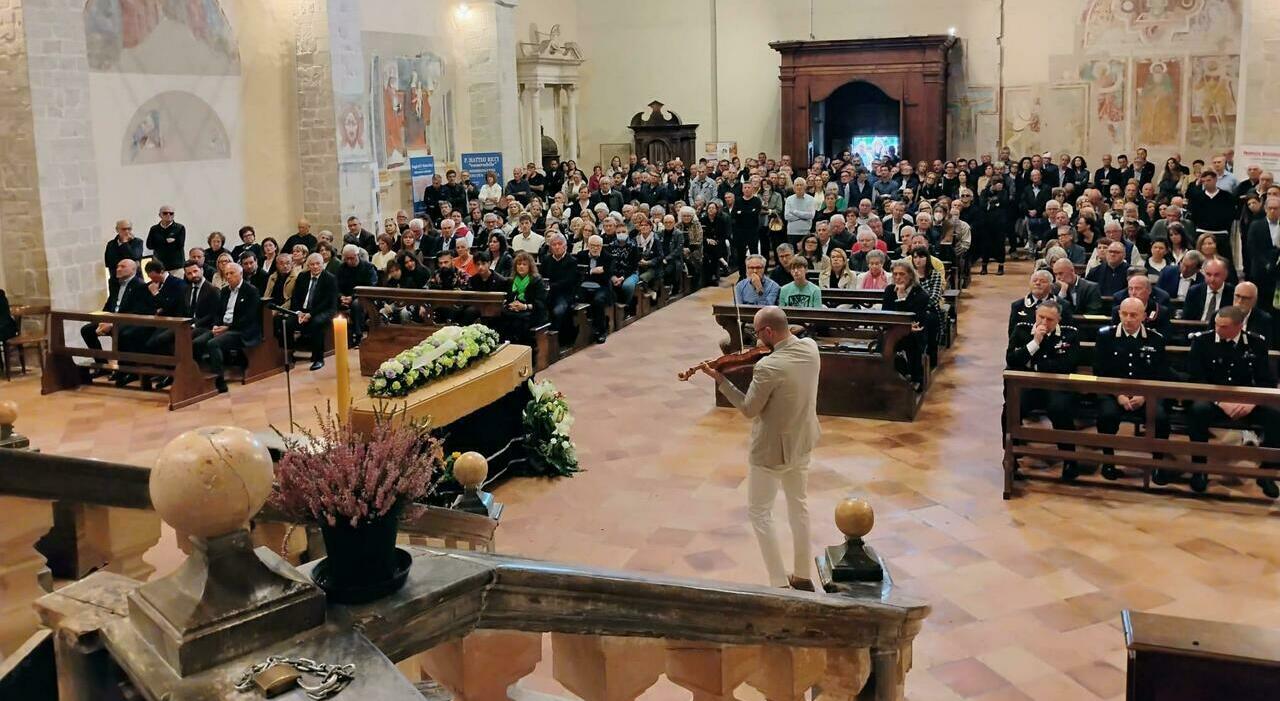 Cingoli, i big dello sport nella Collegiata per l?addio a Nazareno Rocchetti