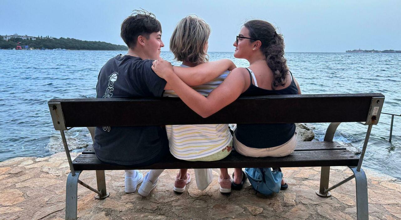 anna chiti morta a 17 anni in un incidente sul catamarano le lettere d addio la mamma sapevi leggere tra le righe la gemella tu eri cip e io ero ciop il funerale