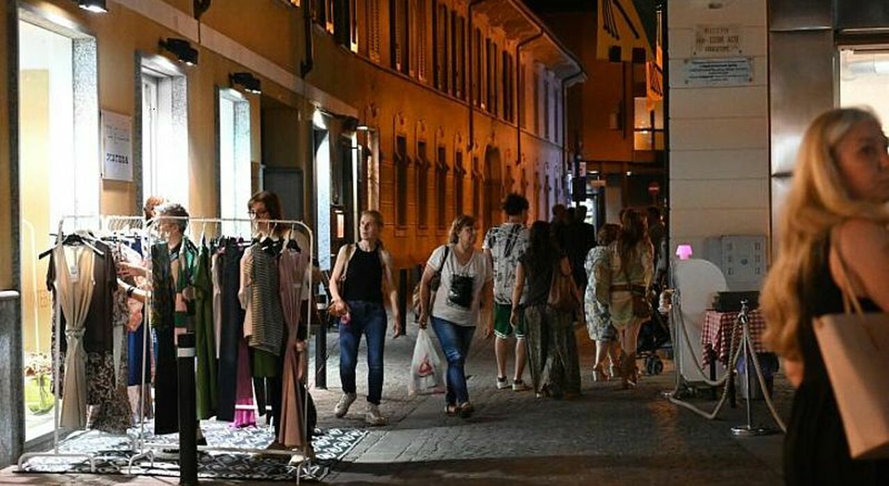 Pesaro: Le Serate Estive Trasformeranno il Centro Storico in una Hollywood all'Italiana!