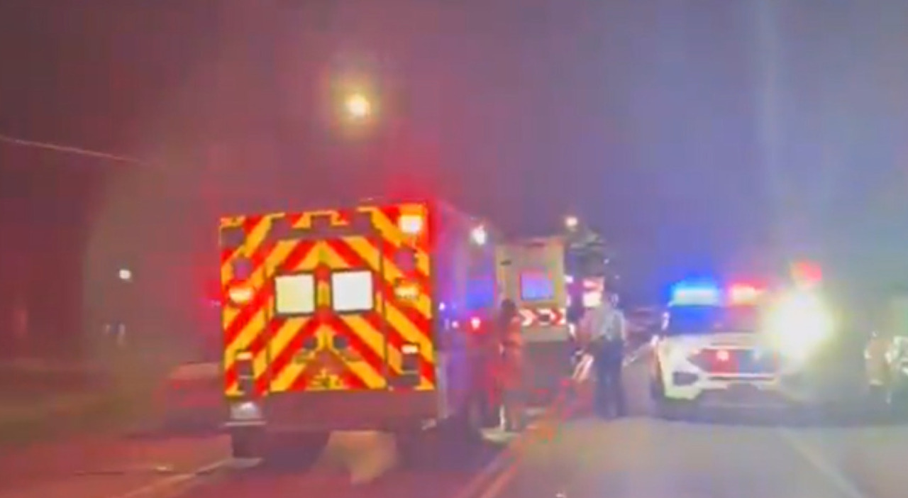 Sparatoria a Philadelphia, almeno due morti e decine di feriti: sangue durante il Memorial Day