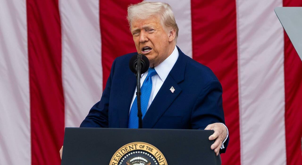 Trump, nuova mossa sulle università: stop a colloqui per visti a studenti stranieri in ambasciate e consolati