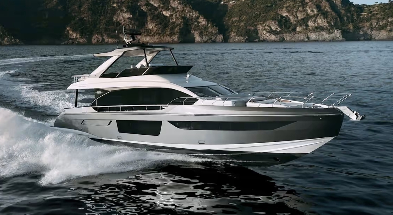 Azimut Fly 68
