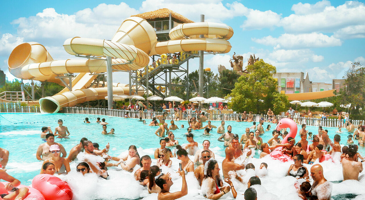 Riapre Aqua World: il paradiso acquatico che ti chiama all’avventura