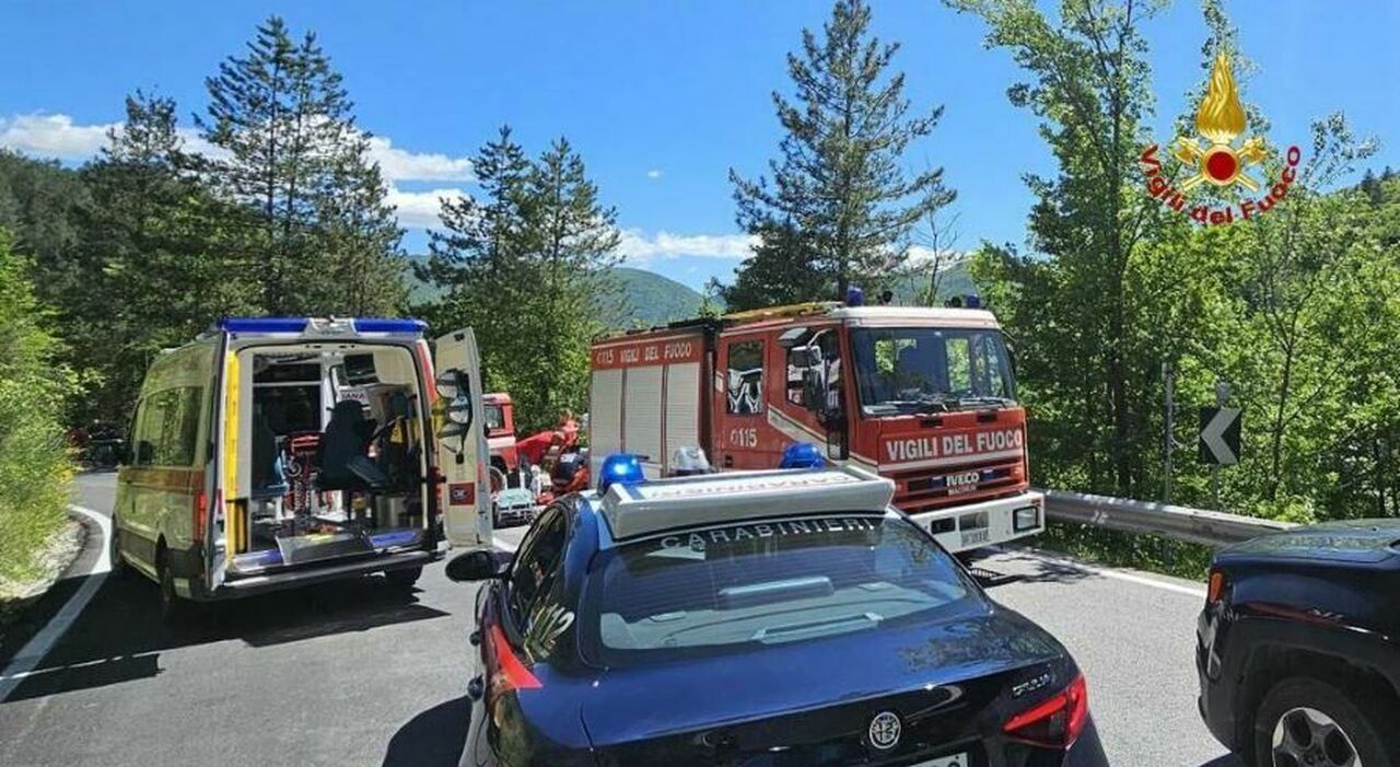Motociclista vola in una scarpata e muore dopo lo scontro con un Motociclista vola in una scarpata e muore dopo lo scontro con un