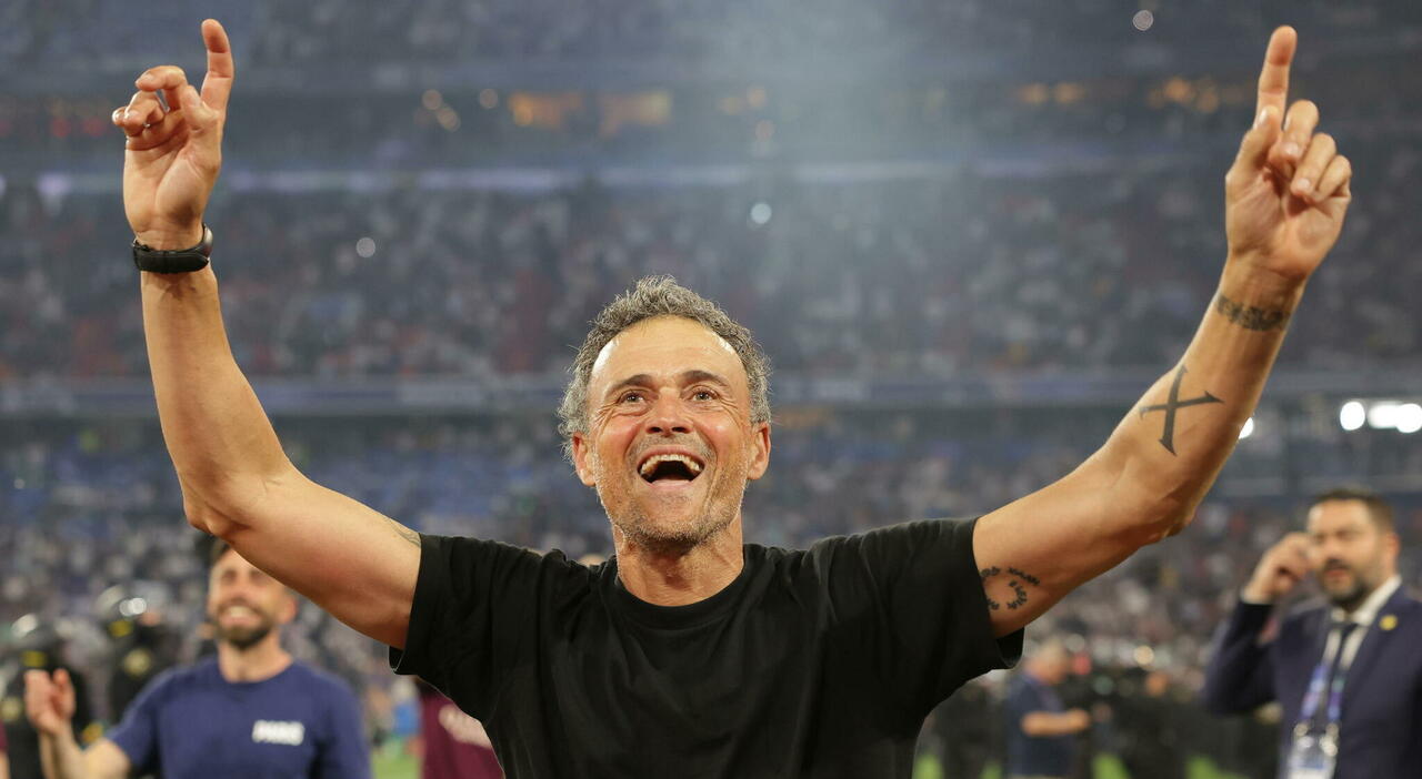 Luis Enrique chi è: età, carriera, la parentesi alla Roma, la scomparsa della figlia Xana. Tutto sul tecnico del Psg campione d Luis Enrique chi è: età, carriera, la parentesi alla Roma, la scomparsa della figlia Xana. Tutto sul tecnico del Psg campione d
