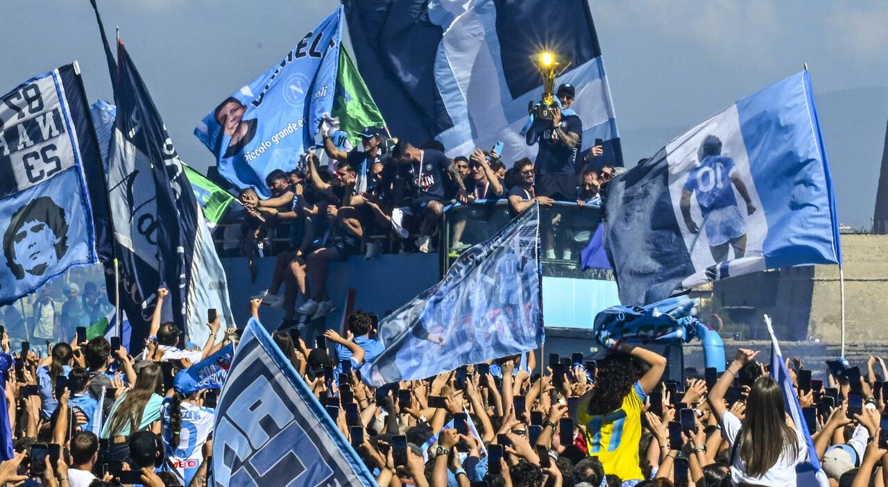Napoli, l?effetto scudetto vale già 1,2 miliardi come impatto sociale Napoli, l?effetto scudetto vale già 1,2 miliardi come impatto sociale