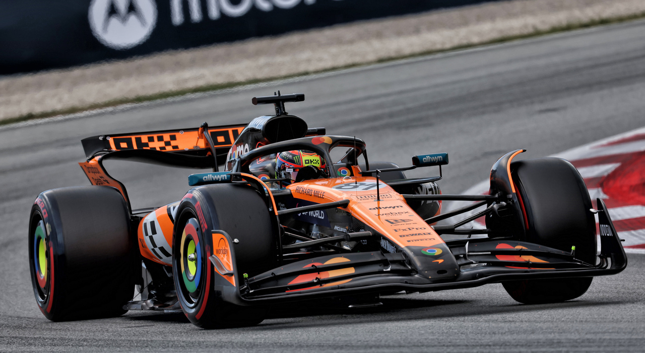 GP di Spagna, la diretta: Piastri precede di 4"5 Norris, Leclerc tiene il terzo posto davanti a Verstappen e Hamilton GP di Spagna, la diretta: Piastri precede di 4"5 Norris, Leclerc tiene il terzo posto davanti a Verstappen e Hamilton