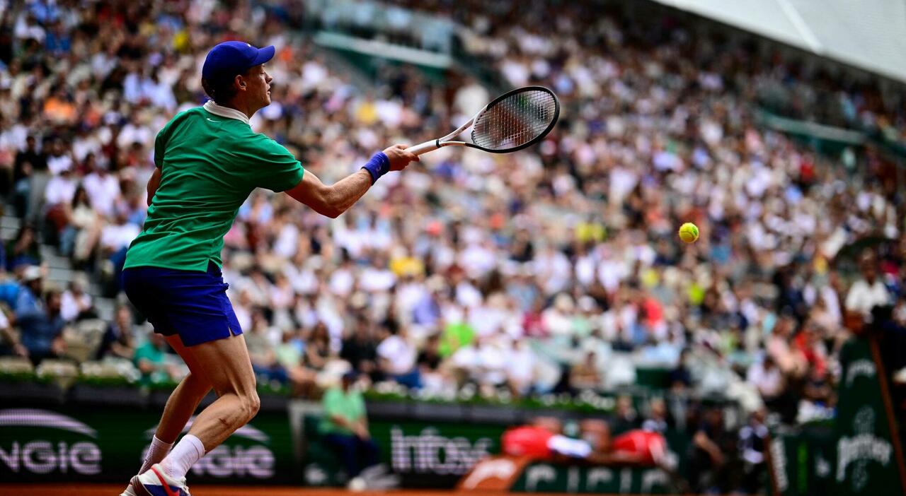 Sinner, dove vedere il match con Rublev (tv e streaming): orario e precedenti, in palio i quarti del Roland Garros