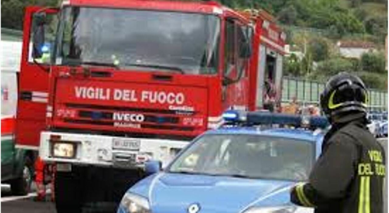 perde il controllo del auto che si ribalta in autostrada a montemarciano 31enne muore schiacciato tra le lamiere