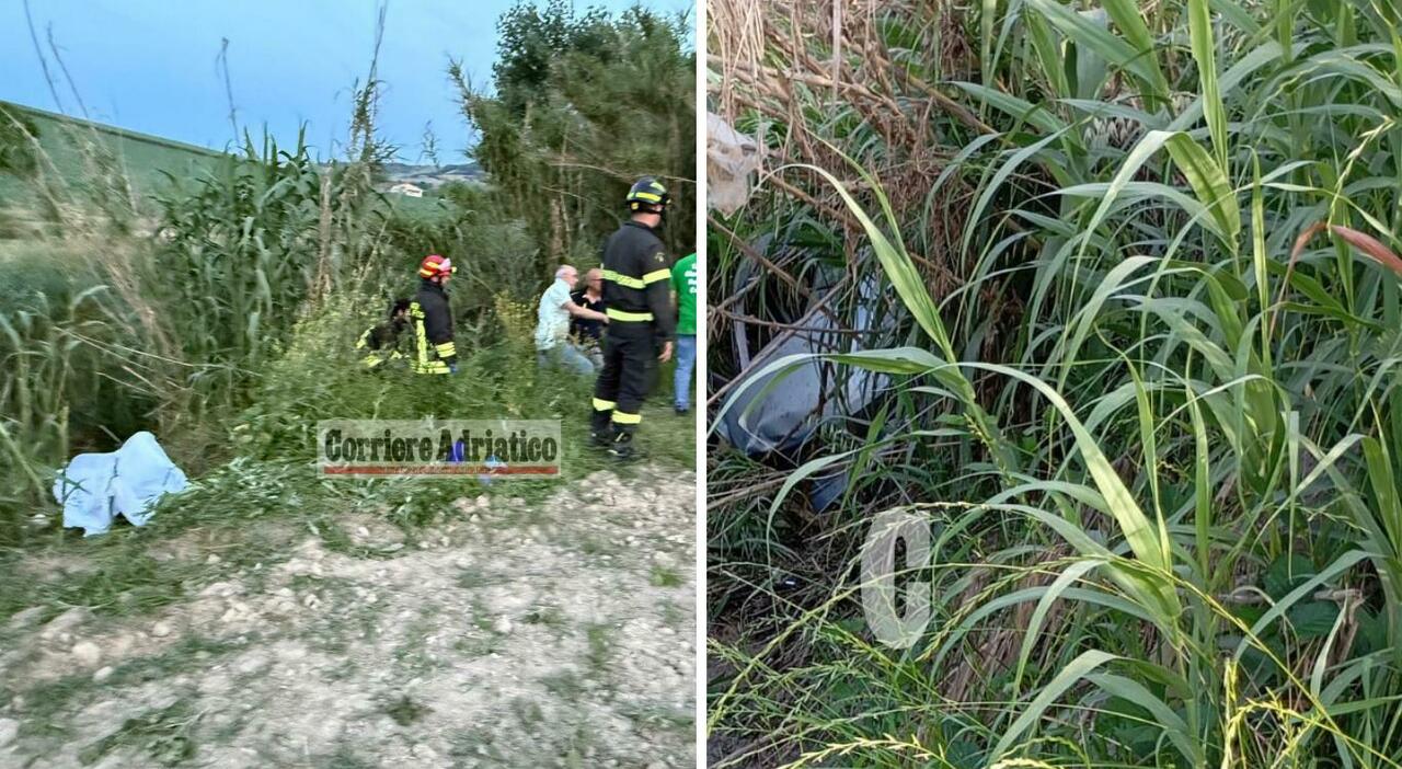 l auto sbanda si ribalta più volte e finisce in un fosso muore papà di 56 anni schiacciato sotto la panda choc ad agugliano
