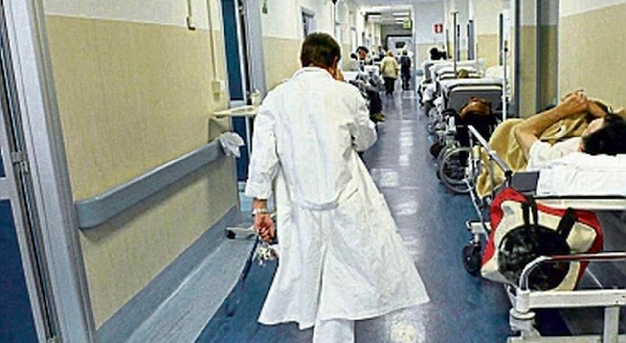 Medico del Pronto soccorso aggredito con una spranga di ferro: è giallo Medico del Pronto soccorso aggredito con una spranga di ferro: è giallo