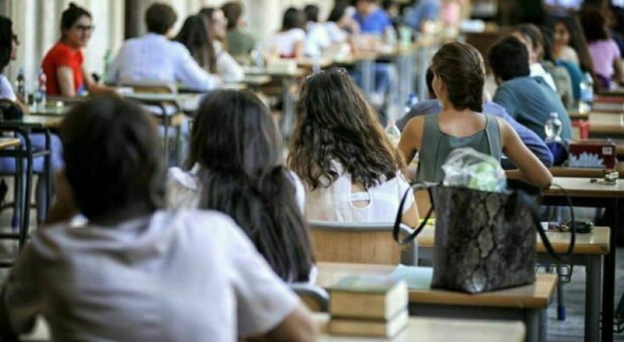 Commissari esterni maturità 2025: il ministero pubblica online i nomi: ecco chi sono