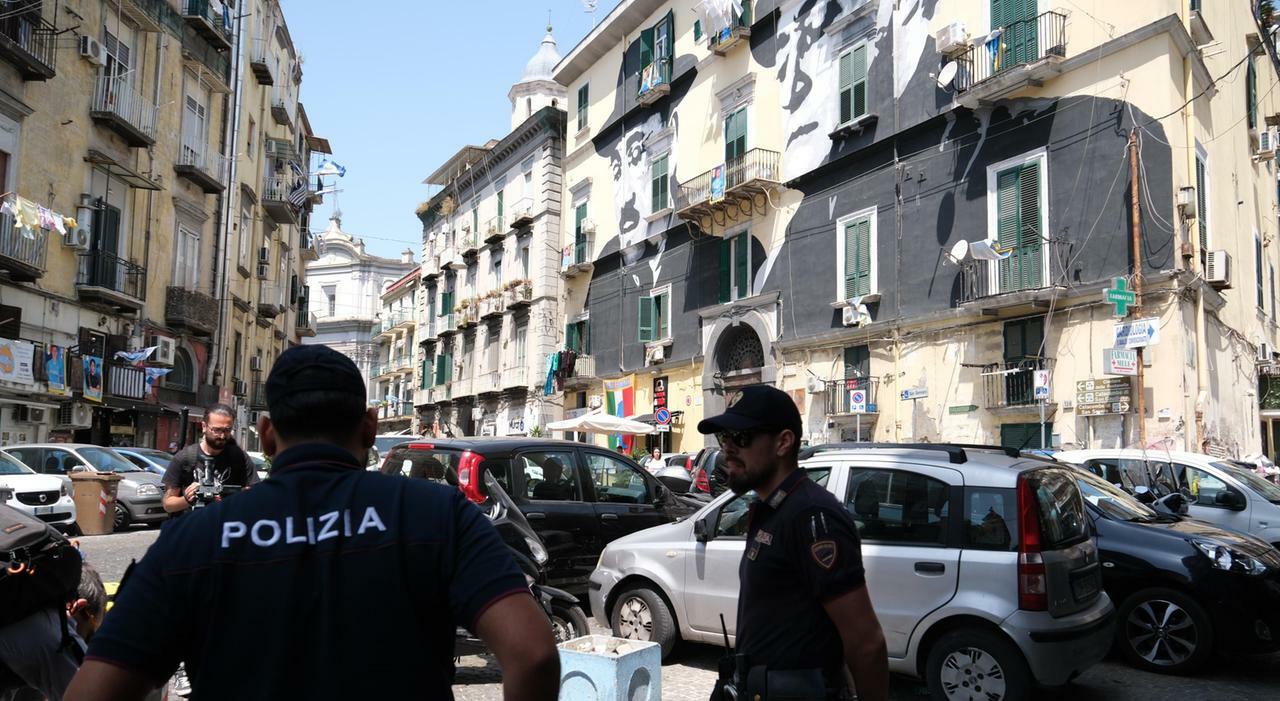 Napoli, agguato nei vicoli alla Sanità: tra i due giovani feriti Giulio Pirozzi, figlio di un regista Napoli, agguato nei vicoli alla Sanità: tra i due giovani feriti Giulio Pirozzi, figlio di un regista