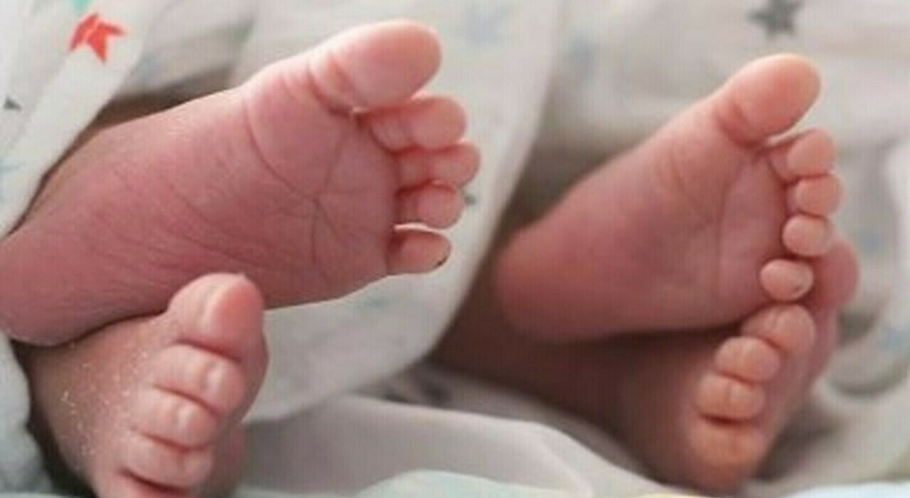 vibonati bimbo di nove mesi gravissimo in ospedale ha fratture al cranio e al femore si indaga sulle cause
