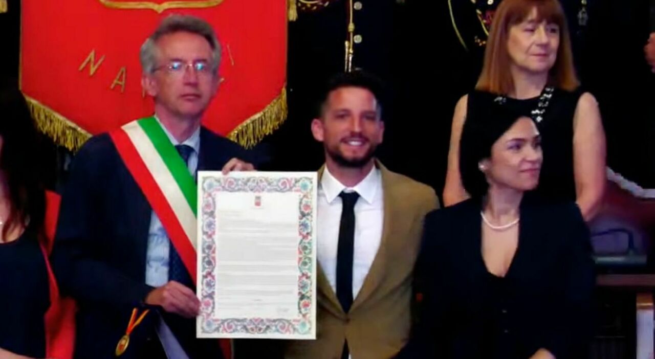 Mertens è cittadino onorario di Napoli: «Innamorato di questa città» La diretta video