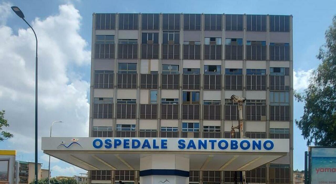 Bimbo di 9 mesi ricoverato al Santobono: lesioni al cervello e fratture Bimbo di 9 mesi ricoverato al Santobono: lesioni al cervello e fratture