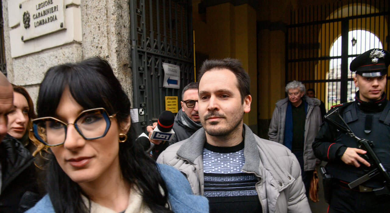 Garlasco, i timori di Sempio confidati al padre 8 anni fa: «Non mi sento tranquillo». E parlava già di Dna Garlasco, i timori di Sempio confidati al padre 8 anni fa: «Non mi sento tranquillo». E parlava già di Dna
