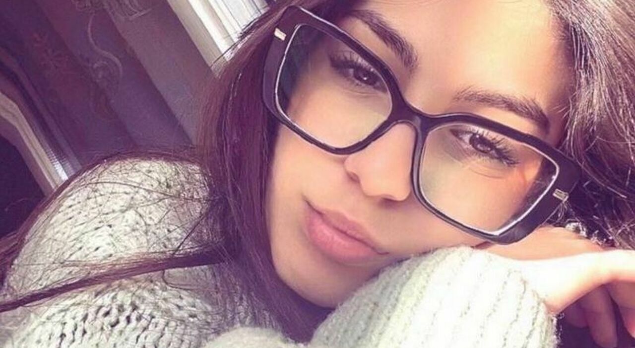 Martina Carbonaro, i cellulari di Alessio Tucci e degli altri 5 familiari sotto sequestro: le analisi sui dispositivi Martina Carbonaro, i cellulari di Alessio Tucci e degli altri 5 familiari sotto sequestro: le analisi sui dispositivi