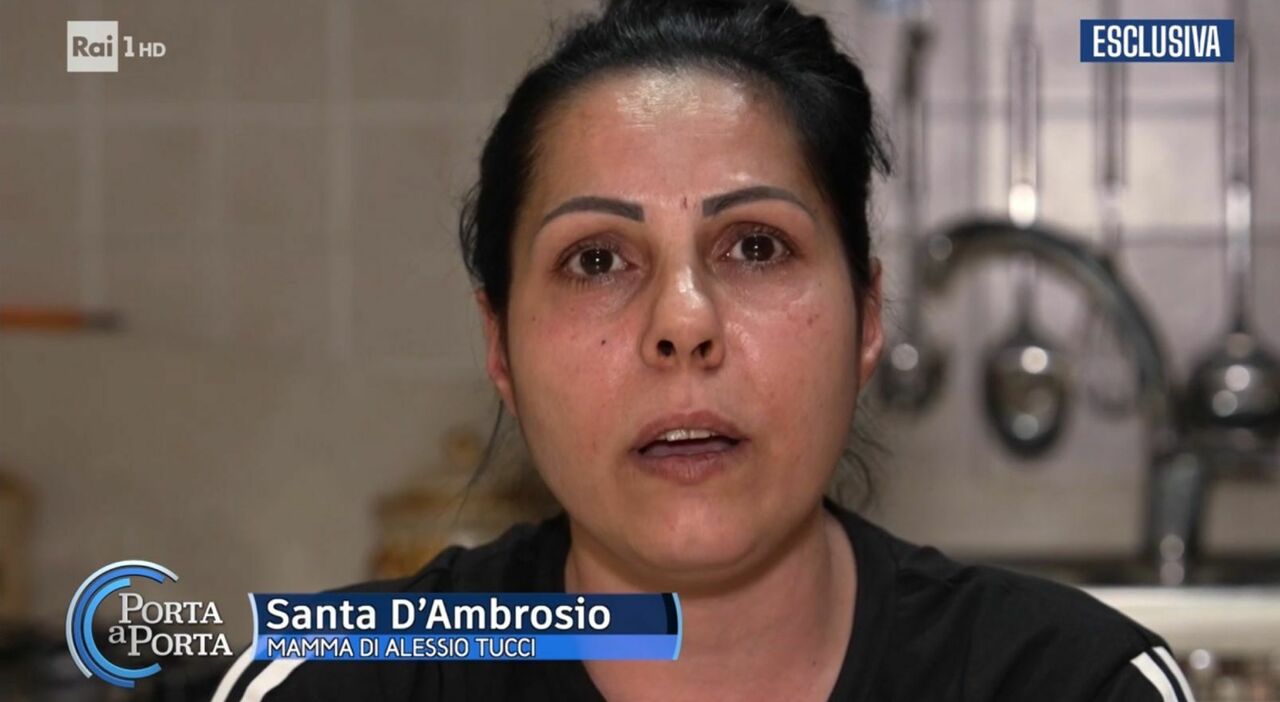 Martina Carbonaro, la madre di Alessio Tucci: «Deve pagare, Martina per me era una figlia» Martina Carbonaro, la madre di Alessio Tucci: «Deve pagare, Martina per me era una figlia»