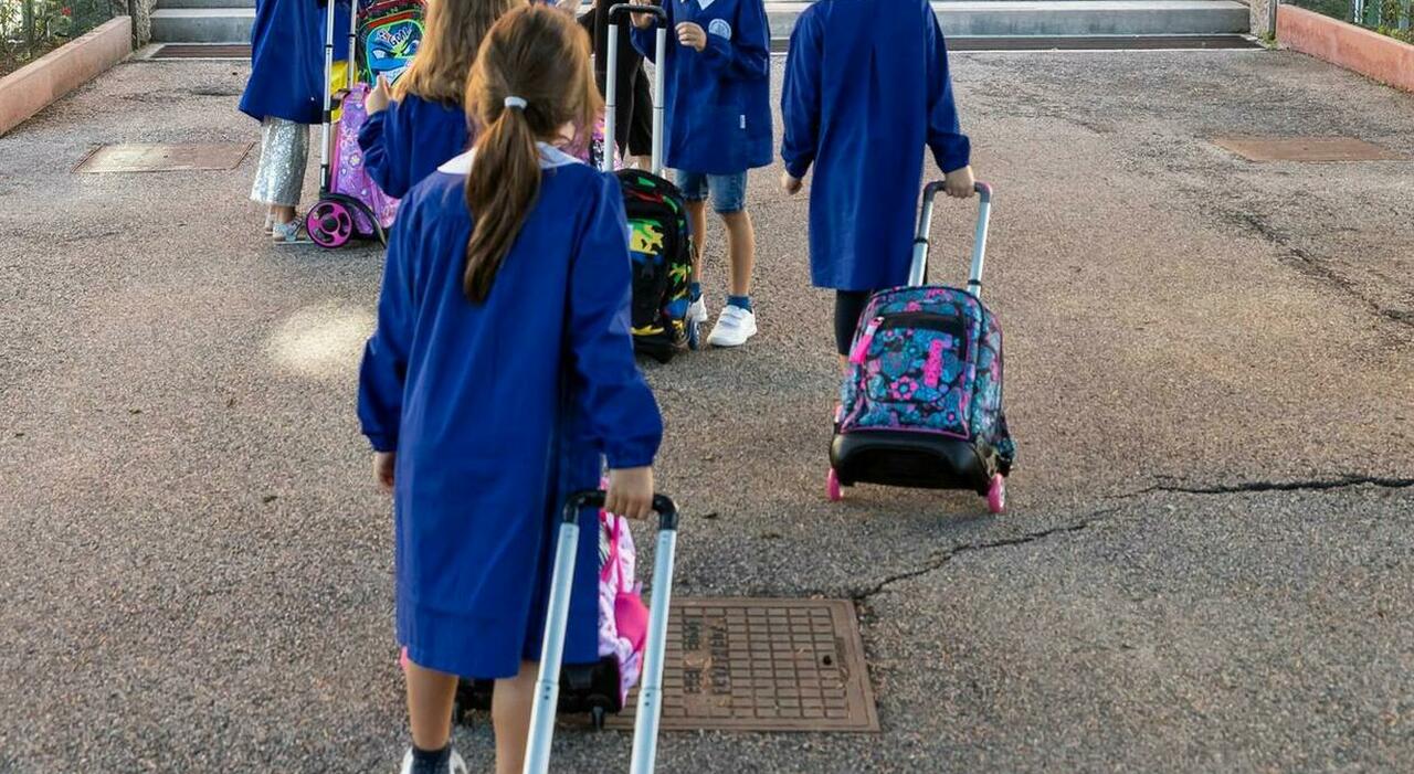 «Se continui a fare errori, per me puoi stare a casa»: la nota della maestra all «Se continui a fare errori, per me puoi stare a casa»: la nota della maestra all
