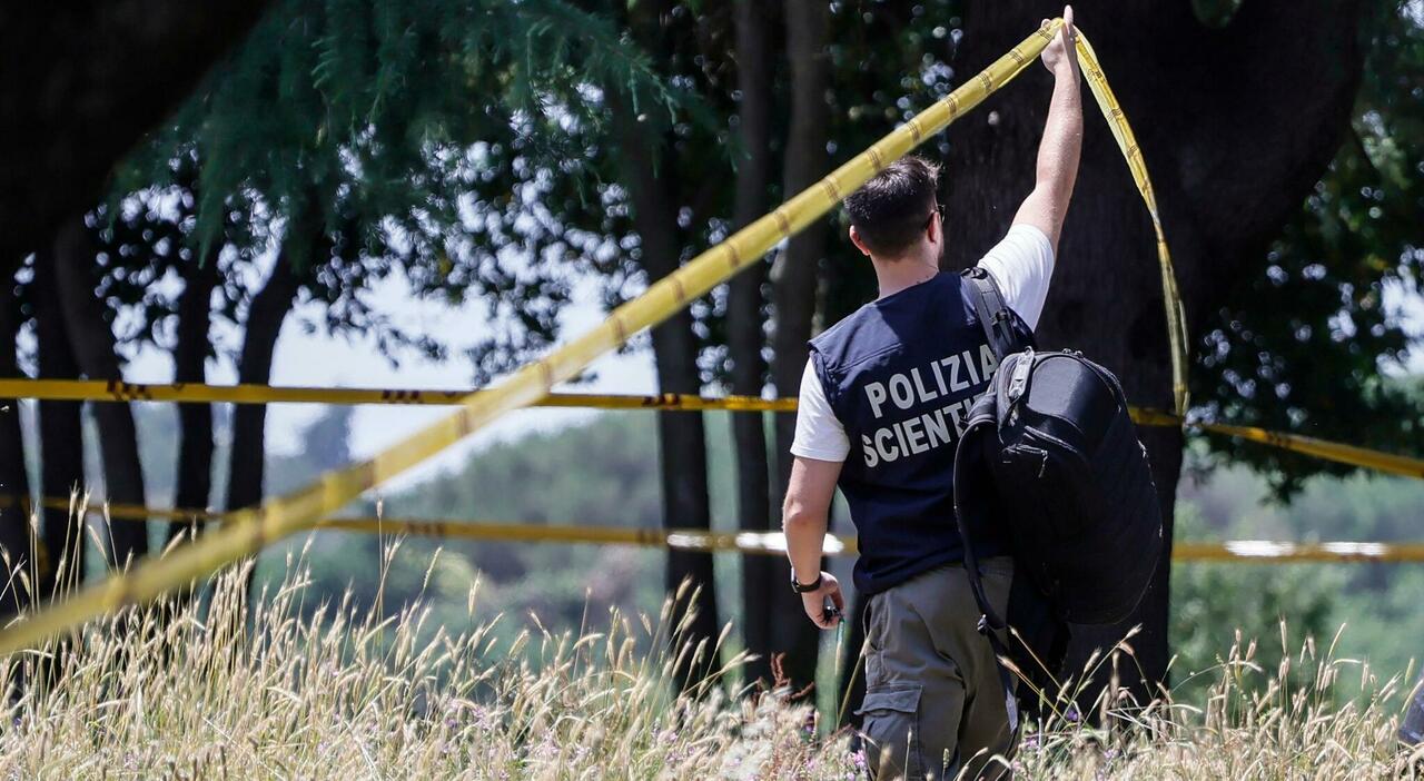 Neonata e donna morte a Villa Pamphili: «Forse mamma e figlia». C Neonata e donna morte a Villa Pamphili: «Forse mamma e figlia». C