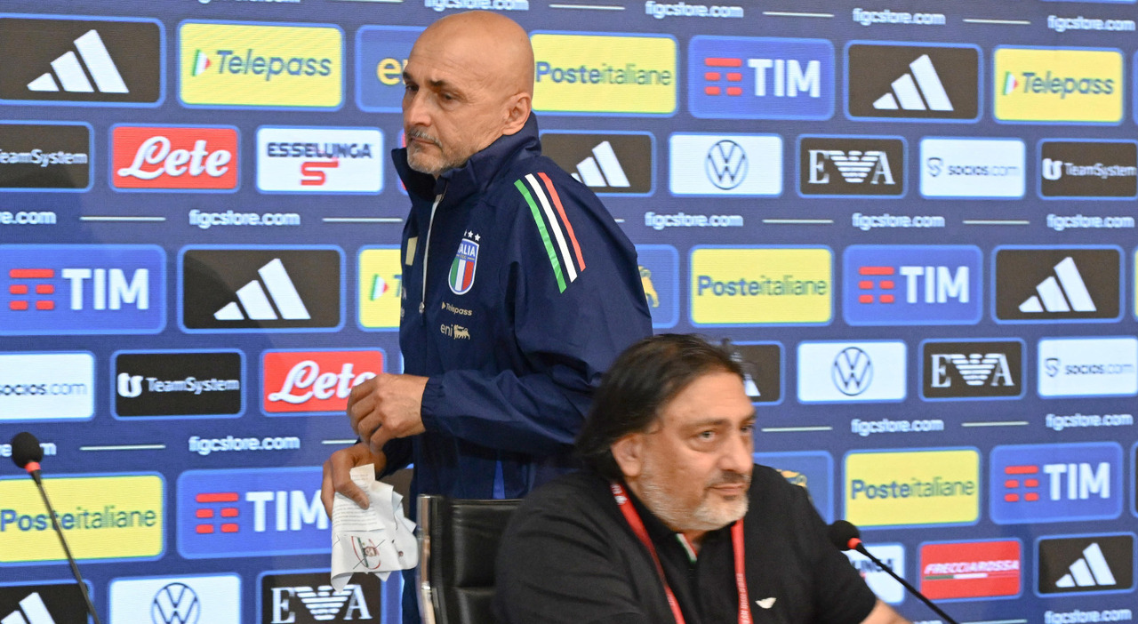 Spalletti esonerato: «Gravina me lo ha detto ieri sera. Avrei preferito continuare il mio lavoro» Spalletti esonerato: «Gravina me lo ha detto ieri sera. Avrei preferito continuare il mio lavoro»