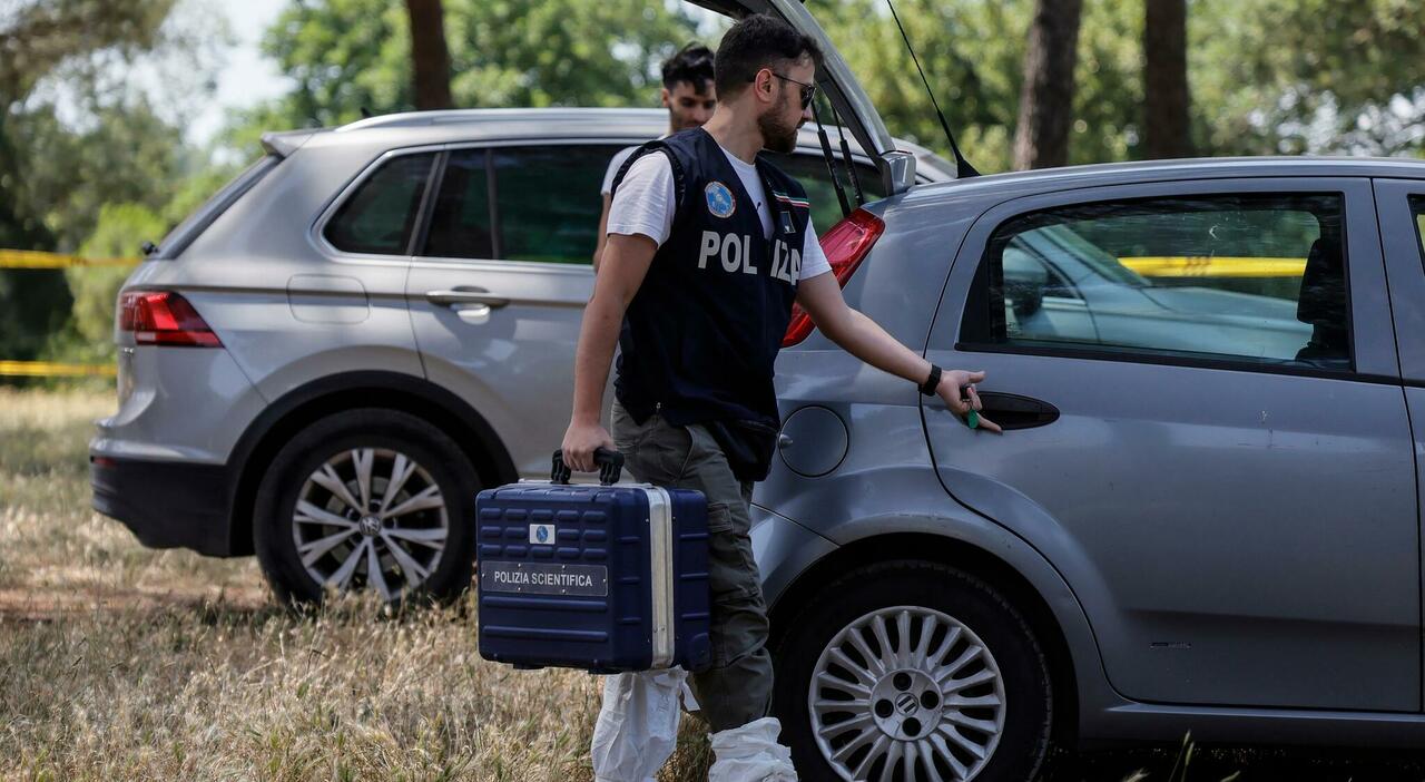 villa pamphili le autopsie non svelano lesioni il corpo non trascinato e i documenti nel cassonetto caccia all uomo col fagotto cosa non torna