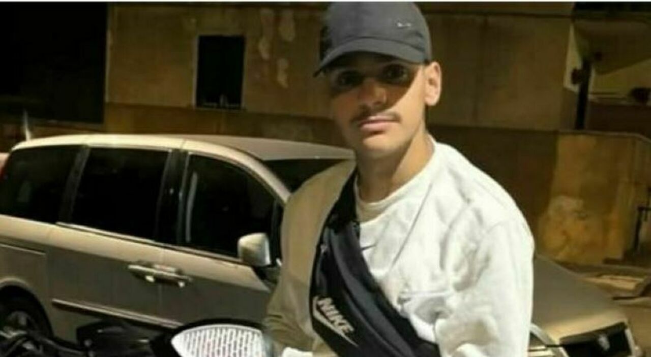 Nicola Mirti ucciso da Salvatore Sannino: la lite nata sui social, lo scontro in spiaggia e il «che mi guardi a fare?» prima delle coltellate mortali Nicola Mirti ucciso da Salvatore Sannino: la lite nata sui social, lo scontro in spiaggia e il «che mi guardi a fare?» prima delle coltellate mortali