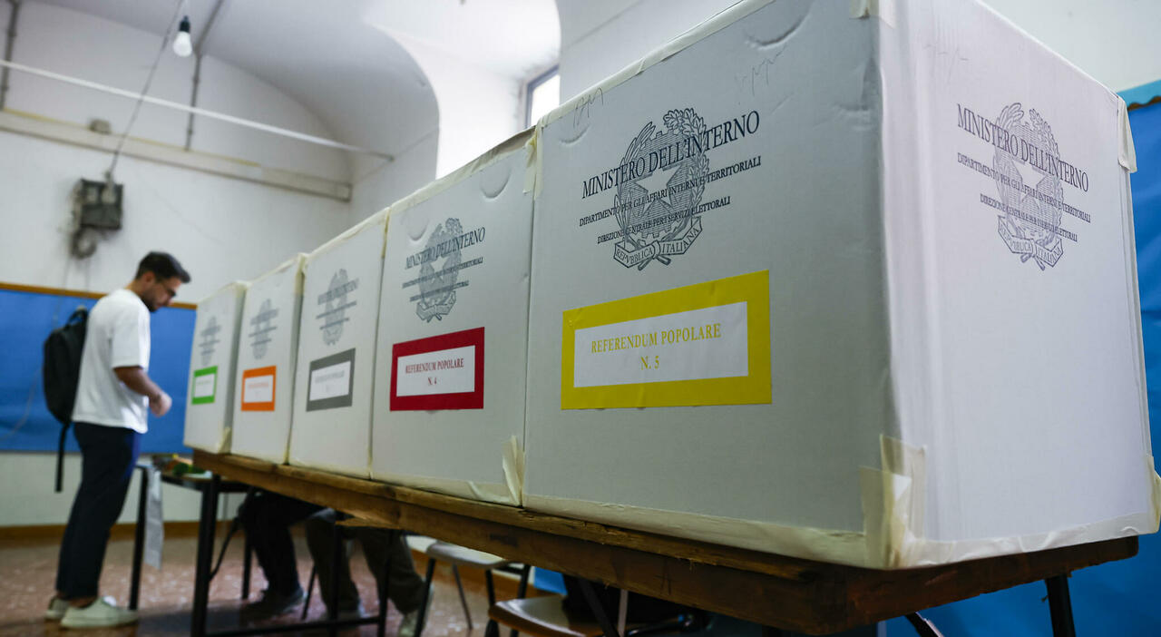 Referendum, il quesito sulla cittadinanza diventa un caso: quasi il 40% ha votato "no". Record a Bolzano (oltre 60%) Referendum, il quesito sulla cittadinanza diventa un caso: quasi il 40% ha votato "no". Record a Bolzano (oltre 60%)
