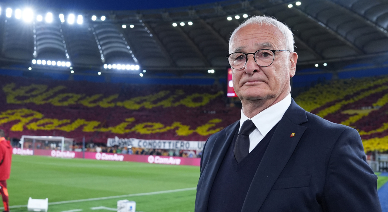 Claudio Ranieri non sarà ct della Nazionale, resta alla Roma: il no del tecnico al doppio ruolo. Ipotesi Pioli o ritorno di Mancini Claudio Ranieri non sarà ct della Nazionale, resta alla Roma: il no del tecnico al doppio ruolo. Ipotesi Pioli o ritorno di Mancini