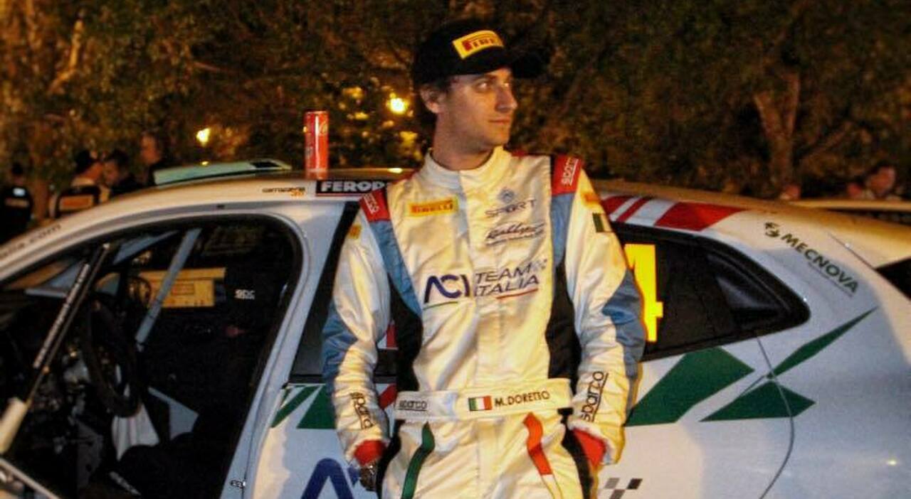 Incidente al Rally di Polonia, muore un pilota italiano: Matteo Doretto era campione Junior. Ferito il co pilota Samuele Pellegrino Incidente al Rally di Polonia, muore un pilota italiano: Matteo Doretto era campione Junior. Ferito il co pilota Samuele Pellegrino
