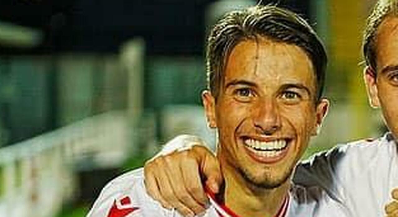carmine cretella il centrocampista del calcio padova condannato a 2 anni per violenza sessuale su una 14enne sei anni per clemente crisci