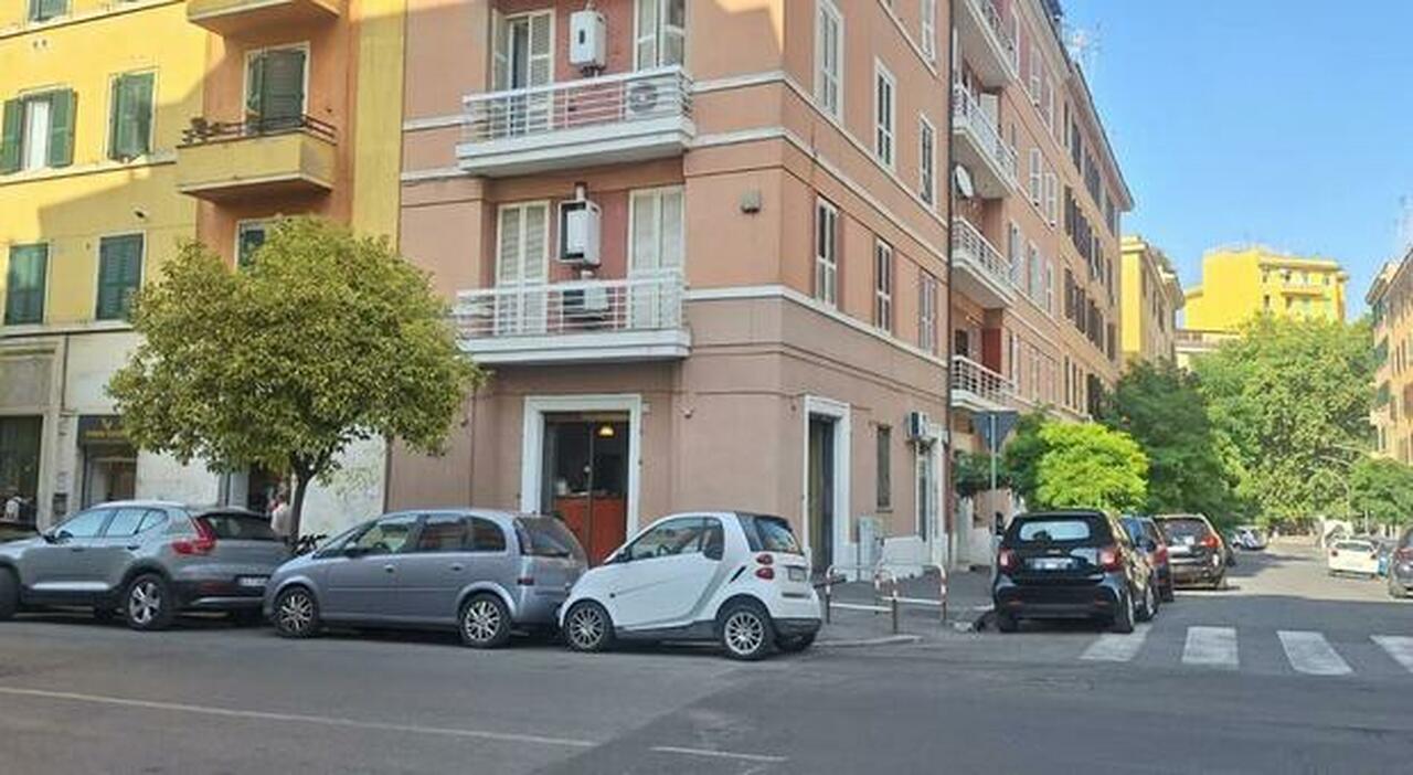 A Roma, un ragazzo aggredisce un giovane ipovedente fuori da una pizzeria: la sua insolita scusa fa discutere