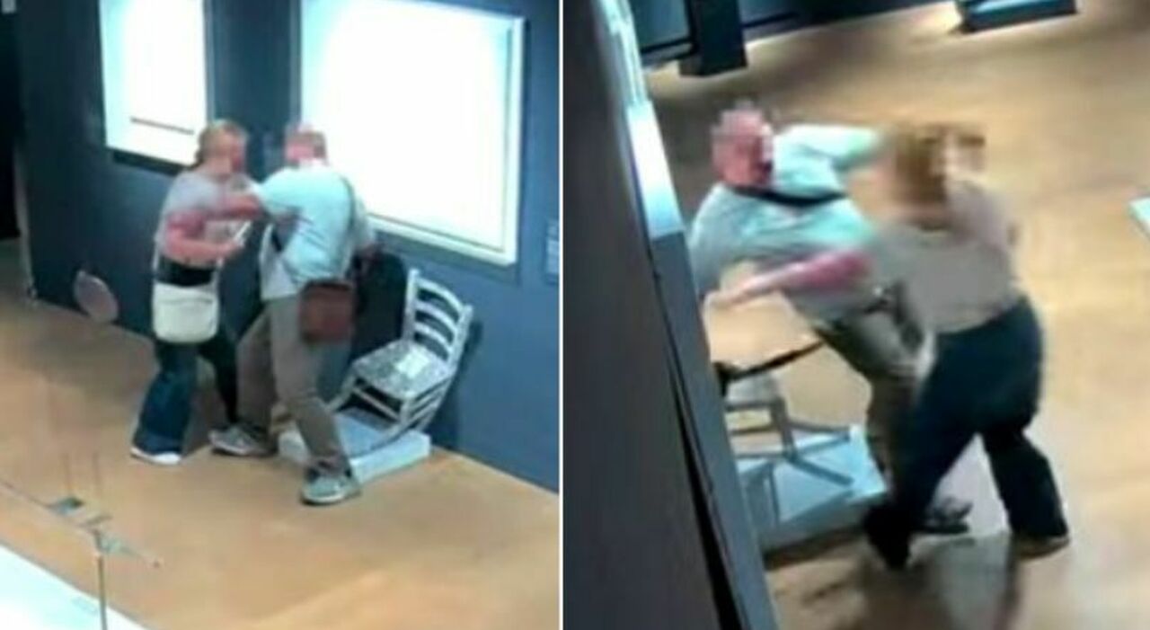 turisti danneggiano la sedia di van gogh per scattarsi un selfie poi scappano incastrati dalle videocamere di sorveglianza video