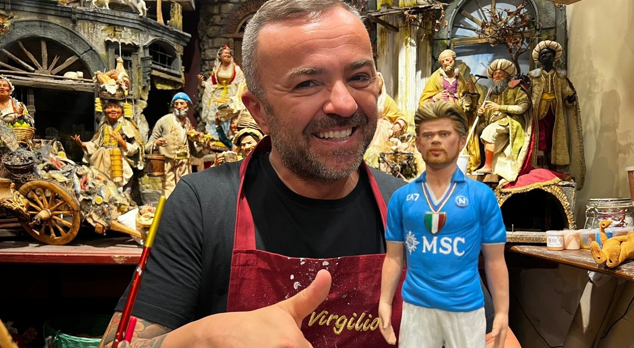 kevin de bruyne al napoli arriva la statuina di genny di virgilio