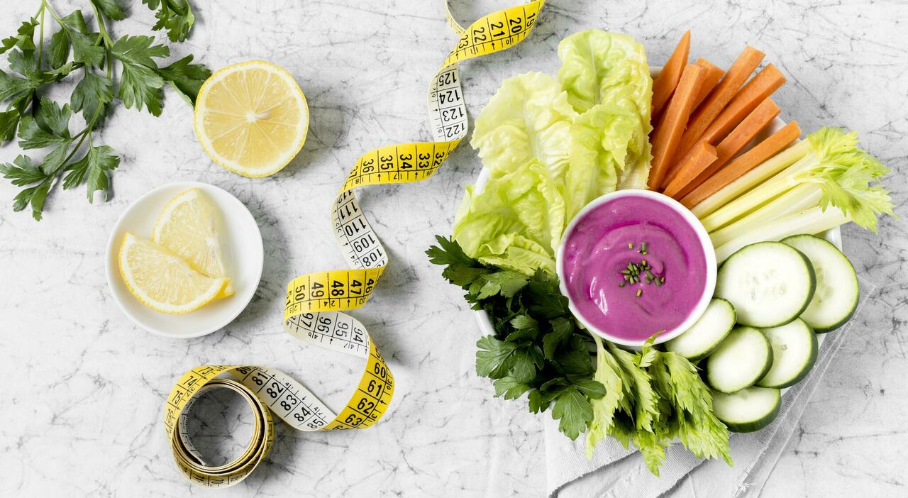 «Dopo gli sgarri estivi, niente detox: il corpo non deve essere punito ma ascoltato. Torna a mangiare e abbi pazienza» «Dopo gli sgarri estivi, niente detox: il corpo non deve essere punito ma ascoltato. Torna a mangiare e abbi pazienza»